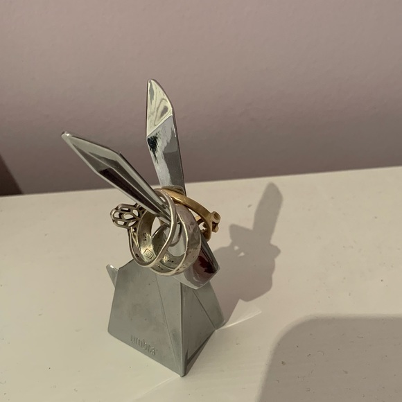 JEWELRY HOLDER - Picture 3 of 3